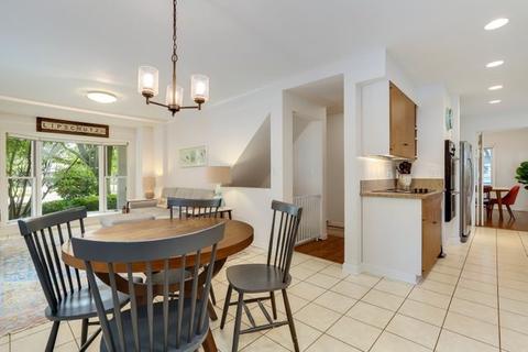 116 Maple Ave, Wilmette, IL 60091 photo 13