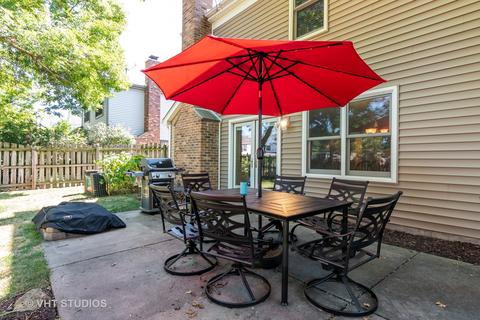 2268 Hiram Dr, Wheaton, IL 60189 photo 3
