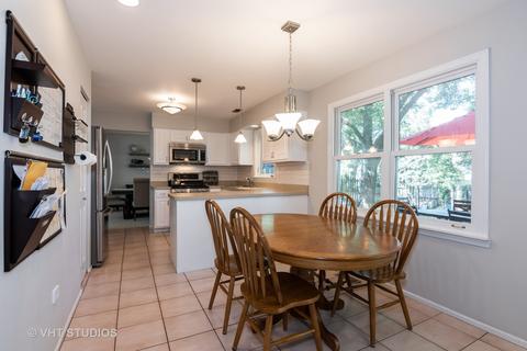 2268 Hiram Dr, Wheaton, IL 60189 photo 13