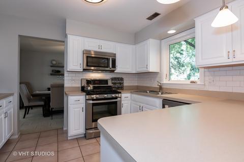 2268 Hiram Dr, Wheaton, IL 60189 photo 12