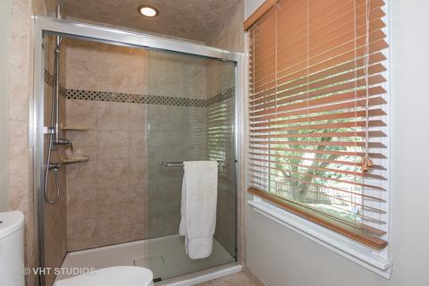 2268 Hiram Dr, Wheaton, IL 60189 photo 24