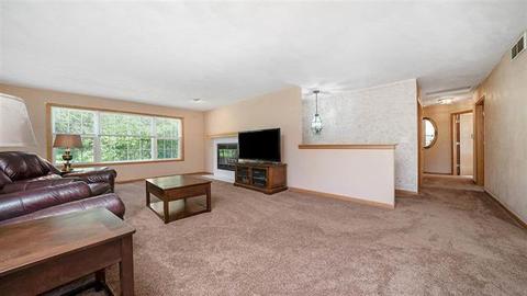 305 E Rockvale Dr, Byron, IL 61010 photo 12