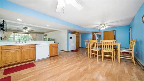 305 E Rockvale Dr, Byron, IL 61010 photo 6