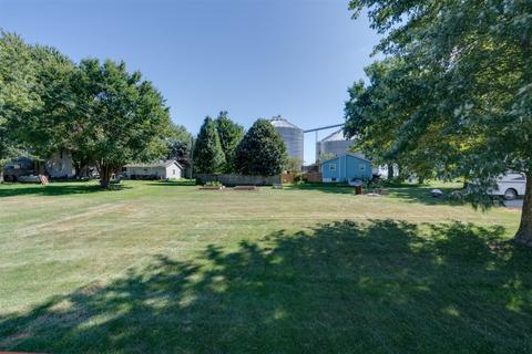 23831 Walters St, Downs, IL 61736 photo 16