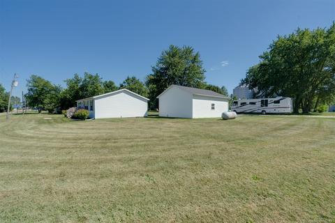 23831 Walters St, Downs, IL 61736 photo 36