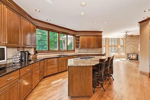 9 Shenandoah Ct, Burr Ridge, IL 60527 photo 13