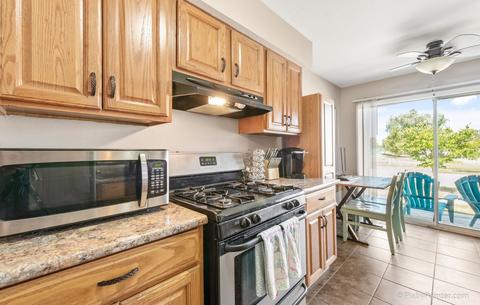 179 Rita Ct, Bartlett, IL 60103 photo 9