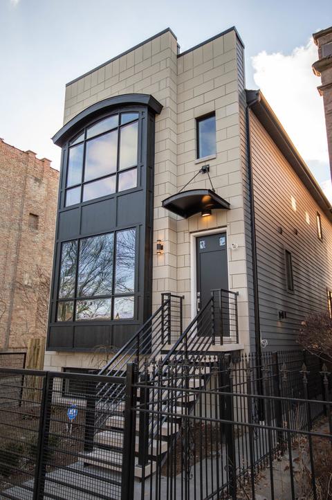 4551 S Champlain Ave, Chicago, IL 60653 photo 1