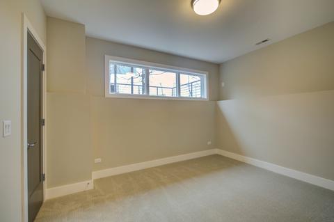 4551 S Champlain Ave, Chicago, IL 60653 photo 24