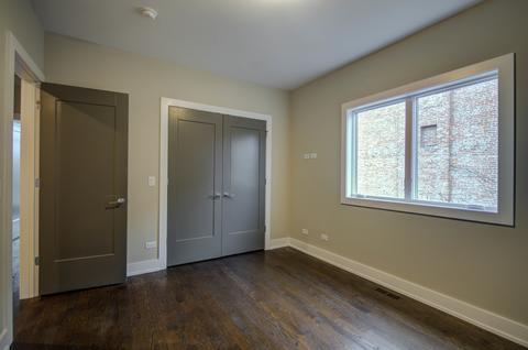 4551 S Champlain Ave, Chicago, IL 60653 photo 14