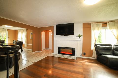 268 9th St, Wheeling, IL 60090 photo 4