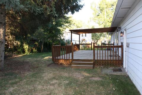 74 Devonshire Cir, Elgin, IL 60123 photo 5