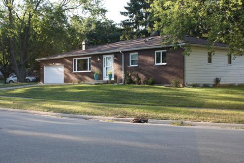 74 Devonshire Cir, Elgin, IL 60123 photo 2