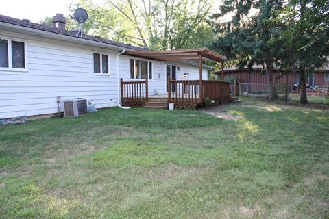 74 Devonshire Cir, Elgin, IL 60123 photo 4