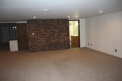 74 Devonshire Cir, Elgin, IL 60123 photo 22