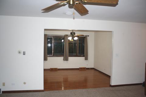 74 Devonshire Cir, Elgin, IL 60123 photo 19