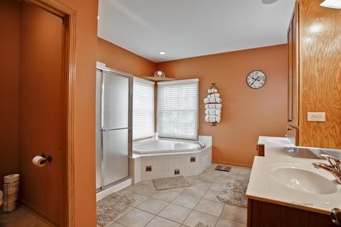 412 Bluffs Edge Dr, Mchenry, IL 60051 photo 28