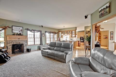 412 Bluffs Edge Dr, Mchenry, IL 60051 photo 12