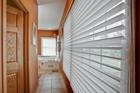 412 Bluffs Edge Dr, Mchenry, IL 60051 photo 26