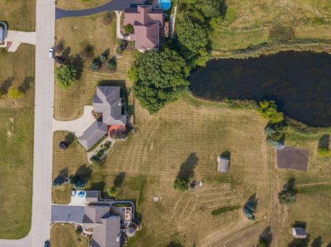 412 Bluffs Edge Dr, Mchenry, IL 60051 photo 56