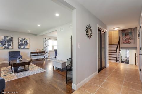 7121 Summit Rd, Darien, IL 60561 photo 2