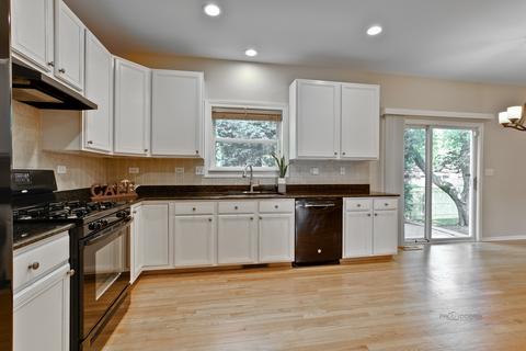 1421 Marilyn Ct, Rolling Meadows, IL 60008 photo 13