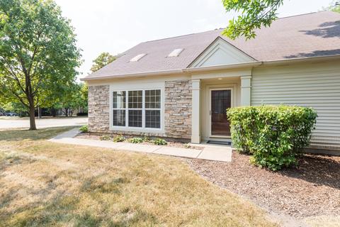 1392 Diamond Dr, Hoffman Estates, IL 60192 photo 2
