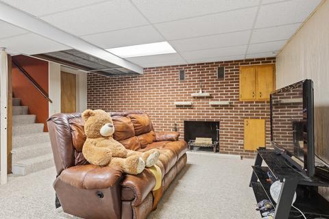 911 E 8th St, Lockport, IL 60441 photo 18