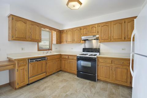213 Deerpath Dr, Minooka, IL 60447 photo 6