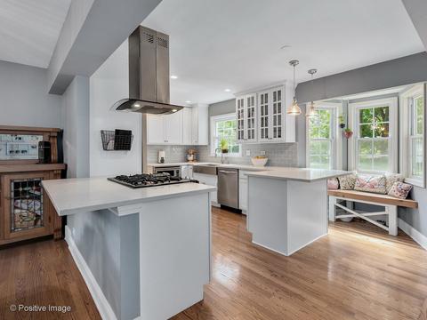 12 E 12th Ave, Naperville, IL 60563 photo 8