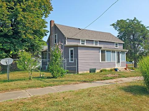340 E Cook St, Sheffield, IL 61361 photo 3