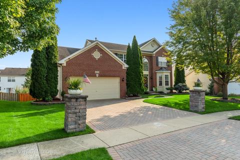 6079 Frank Dr, Hoffman Estates, IL 60192 photo 2