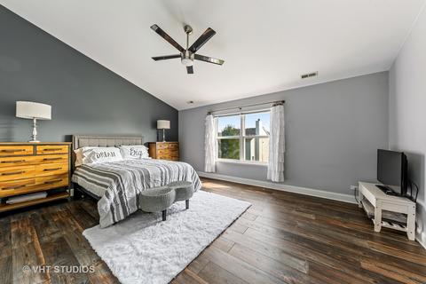 6079 Frank Dr, Hoffman Estates, IL 60192 photo 12