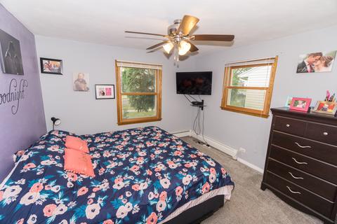 567 S Commonwealth Ave, Elgin, IL 60123 photo 8