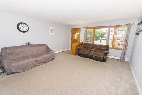 567 S Commonwealth Ave, Elgin, IL 60123 photo 3