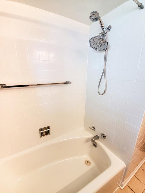 567 S Commonwealth Ave, Elgin, IL 60123 photo 10