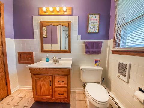 567 S Commonwealth Ave, Elgin, IL 60123 photo 9