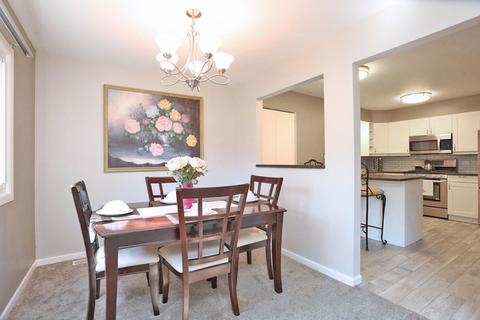 715 Lakeside Circle Dr, Wheeling, IL 60090 photo 7