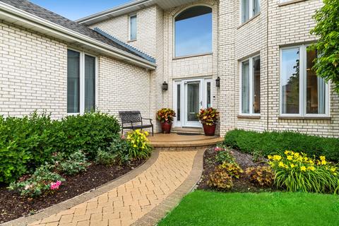 1127 Thomas More Ter, Mount Prospect, IL 60056 photo 4