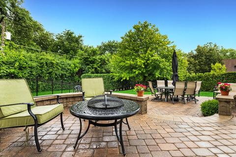 1127 Thomas More Ter, Mount Prospect, IL 60056 photo 19