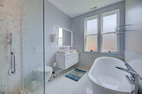 1134 E 44th St, Chicago, IL 60653 photo 15