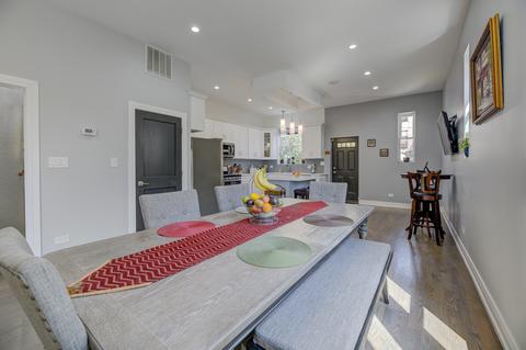 1134 E 44th St, Chicago, IL 60653 photo 9