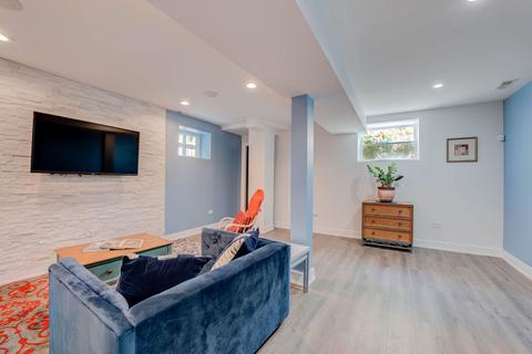 1134 E 44th St, Chicago, IL 60653 photo 38