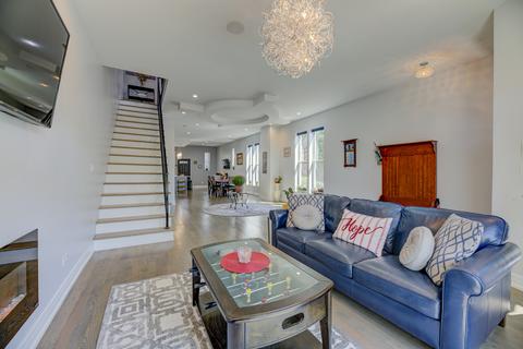 1134 E 44th St, Chicago, IL 60653 photo 4
