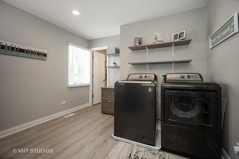 633 Beaver Rd, Glenview, IL 60025 photo 35