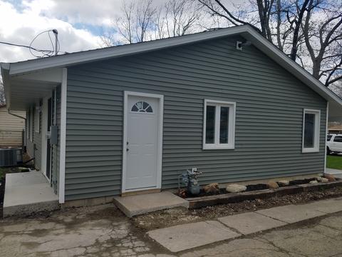 1952 Spruce St, Kankakee, IL 60901 photo 2