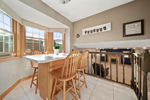 7836 W 80th St, Bridgeview, IL 60455 photo 11