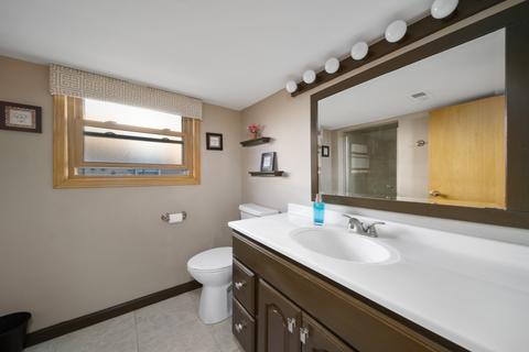 7836 W 80th St, Bridgeview, IL 60455 photo 23