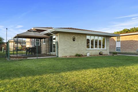 7836 W 80th St, Bridgeview, IL 60455 photo 30