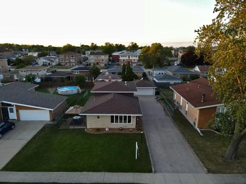 7836 W 80th St, Bridgeview, IL 60455 photo 4